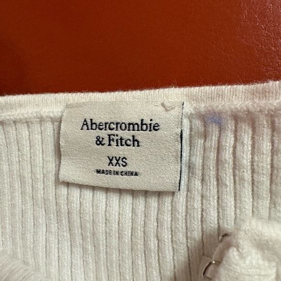 White Ribbed Crop Top - Picture 6 of 8